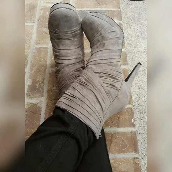 NIB Elle Ruched Stiletto Booties - Last Pair! - Picture 9 of 14